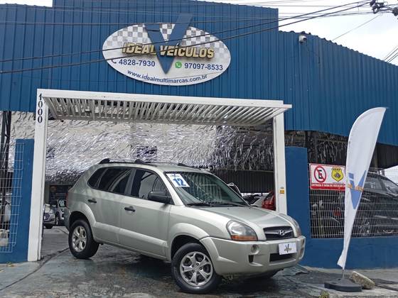 HYUNDAI TUCSON 2.0 MPFI GL 16V 142CV 2WD GASOLINA 4P MANUAL